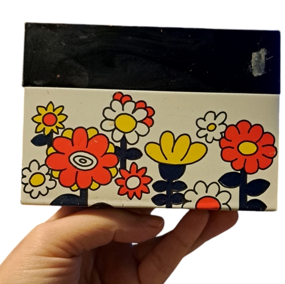 Vintage Groovy Flower Power Recipe Box - Picture 1 of 8